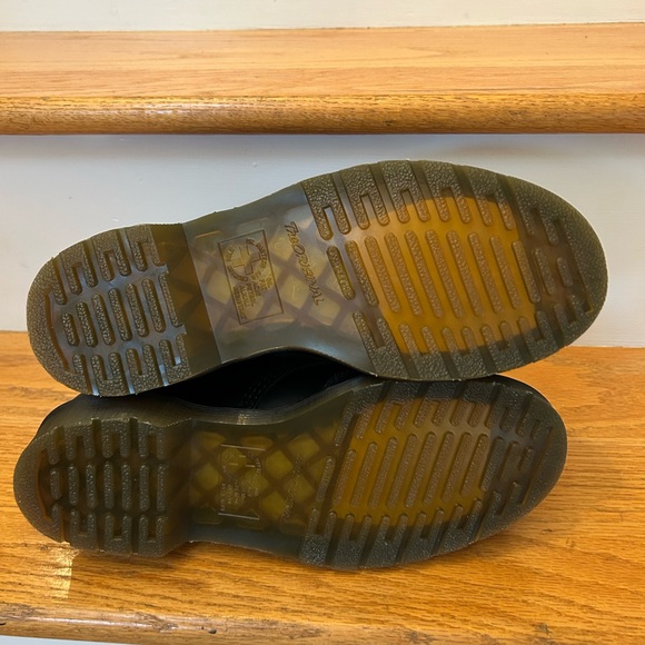 NEW DOC MARTENS - Picture 4 of 5